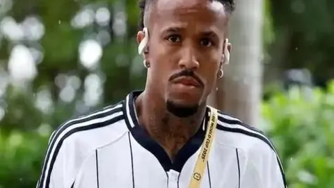 《谢维军揭秘中卫之惧：恐惧失误是成长的催化剂》