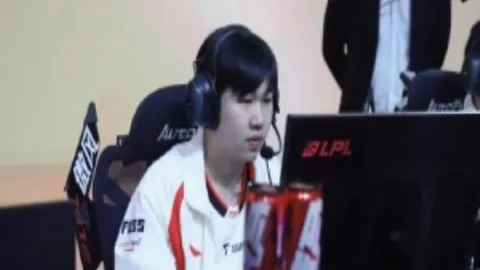 东京奥运体操金牌得主管晨辰投身防疫志愿行动